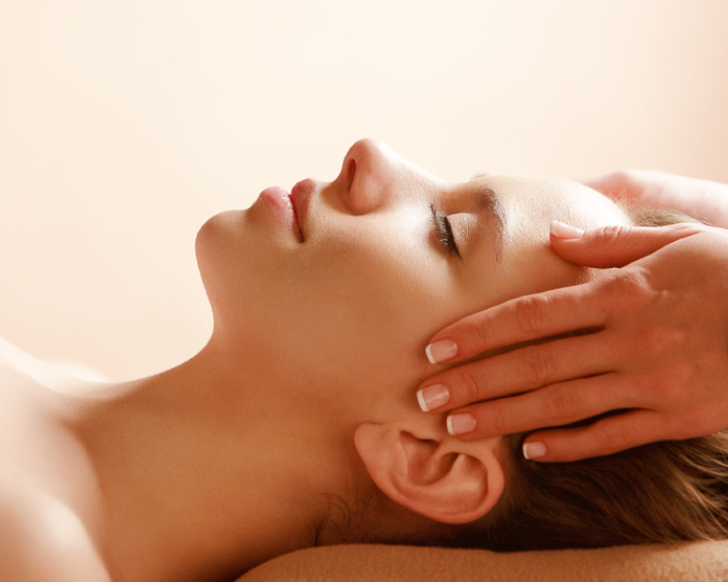 ヘッドスパ・ヘッドマッサージ施術写真